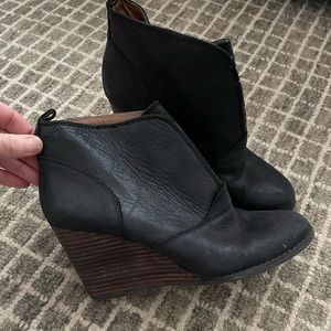 Lucky Brand black leather bootie boot wedge 8.5